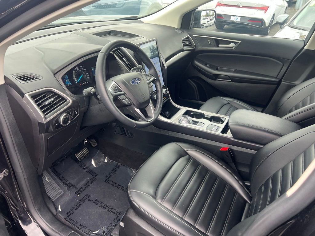 Certified 2024 Ford Edge SEL w/ Convenience Package AWD/4WD image 11