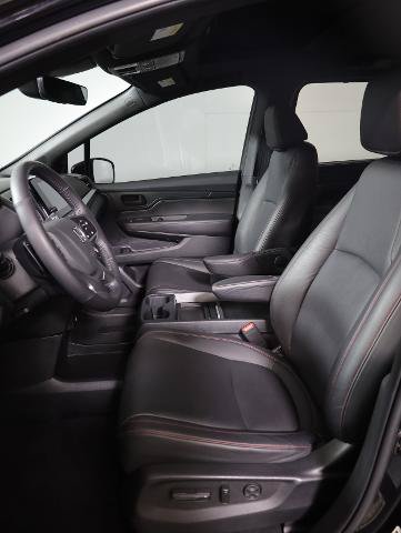 Used 2024 Honda Odyssey Sport image 9