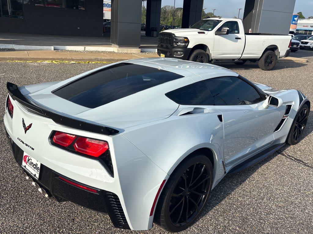 Used 2019 Chevrolet Corvette Grand Sport w/ Carbon Flash Badge Package RWD image 17