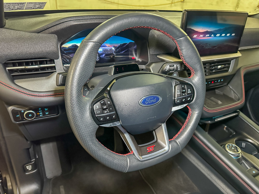 Certified 2025 Ford Explorer ST AWD/4WD image 25