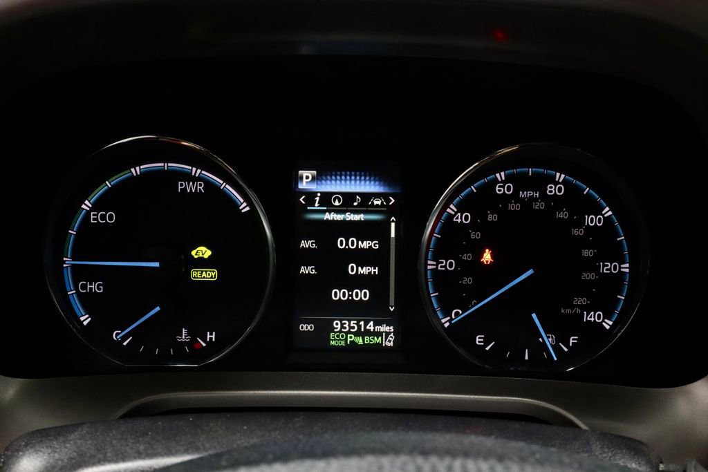 Used 2018 Toyota RAV4 Limited AWD/4WD image 28