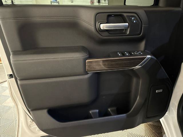 Used 2020 Chevrolet Silverado 1500 LT Trail Boss AWD/4WD image 16