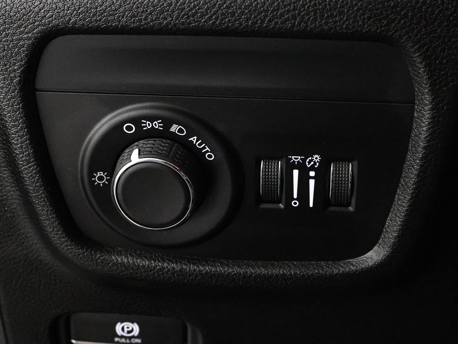 Used 2024 Jeep Grand Cherokee Laredo X w/ Luxury Tech Group I image 31