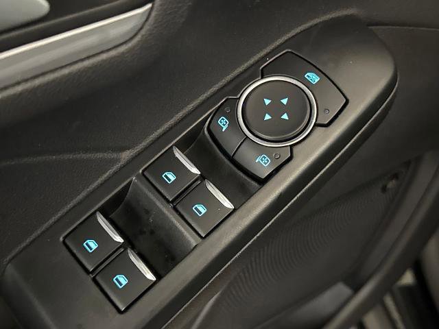 Certified 2025 Ford Escape SE w/ PHEV Premium Package image 17