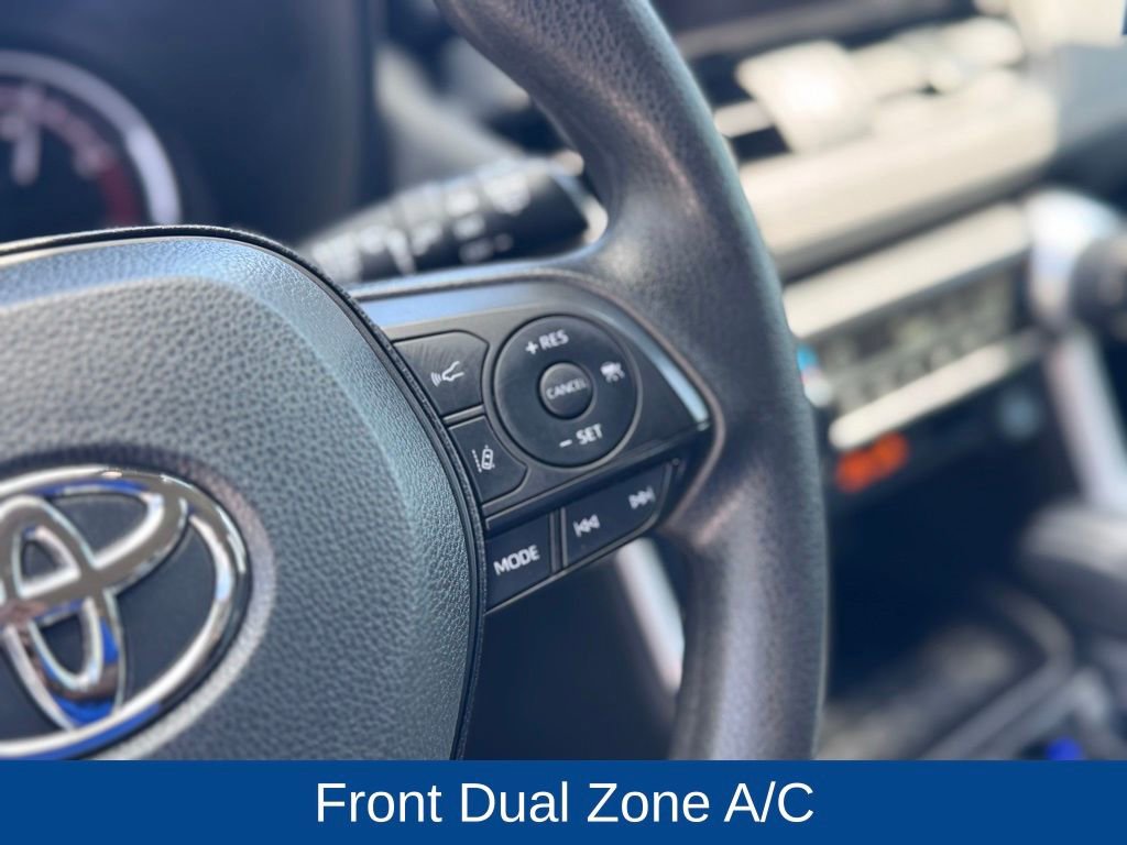 Used 2024 Toyota RAV4 XLE FWD image 14