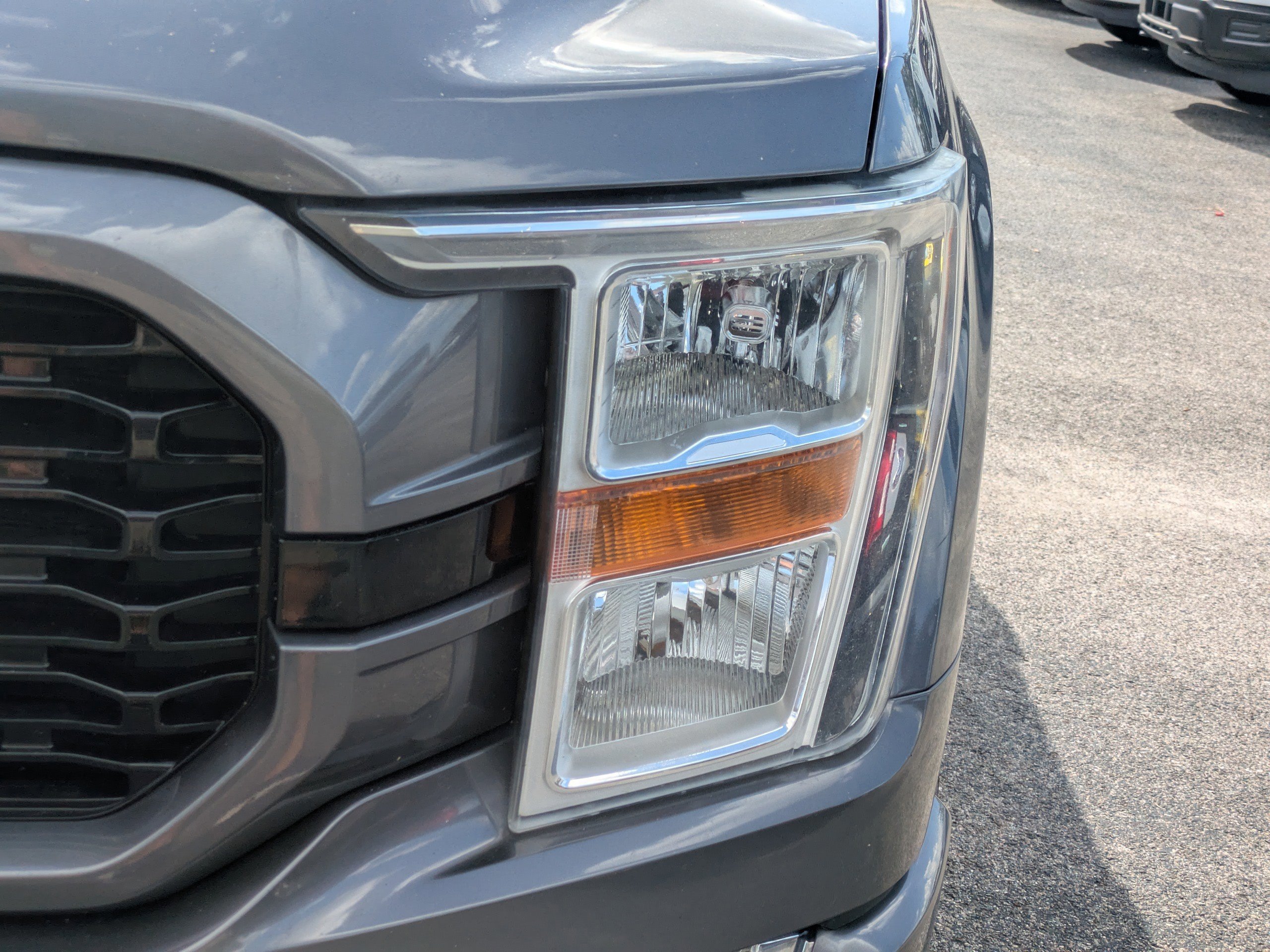 Certified 2021 Ford F150 XL w/ STX Appearance Package image 9