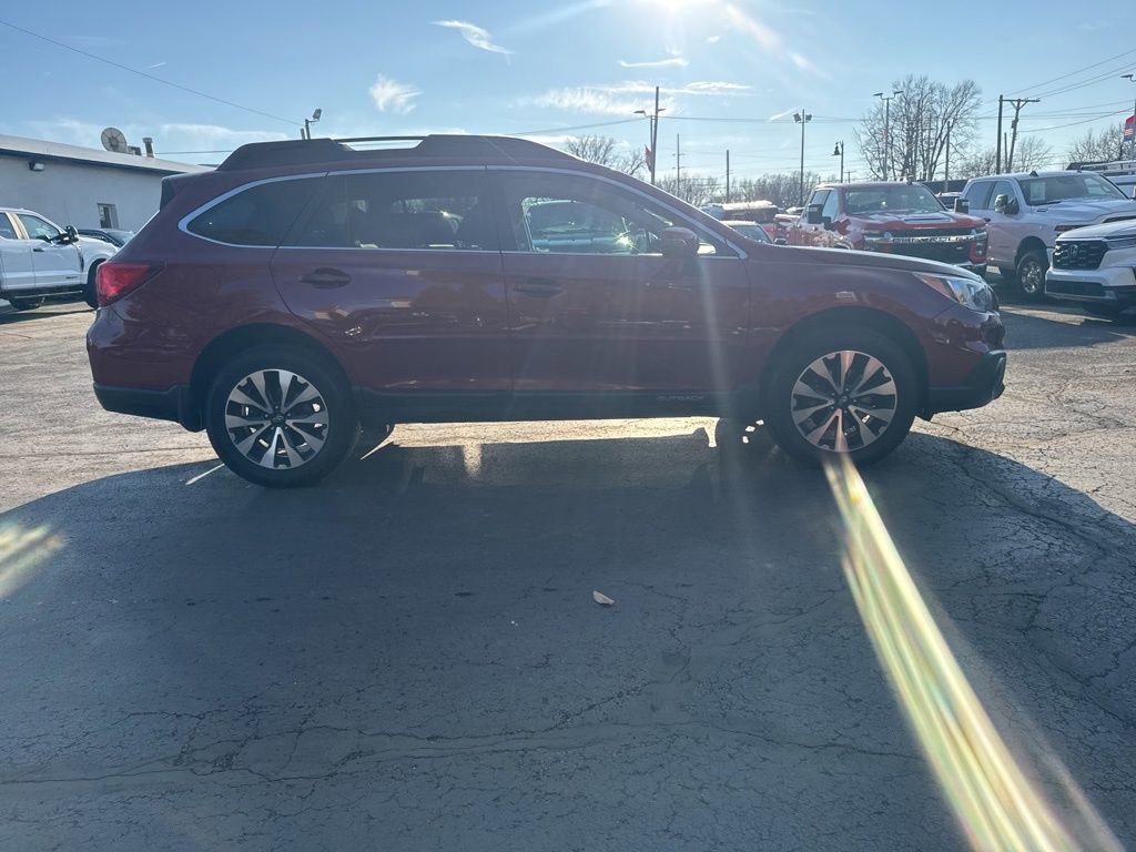 Used 2017 Subaru Outback 3.6R Limited image 14