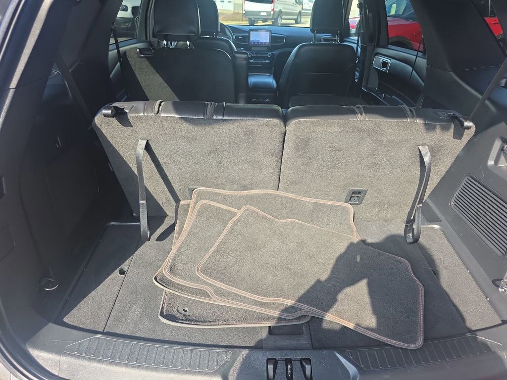 Certified 2023 Ford Explorer ST-Line w/ Class IV Trailer Tow Package image 13