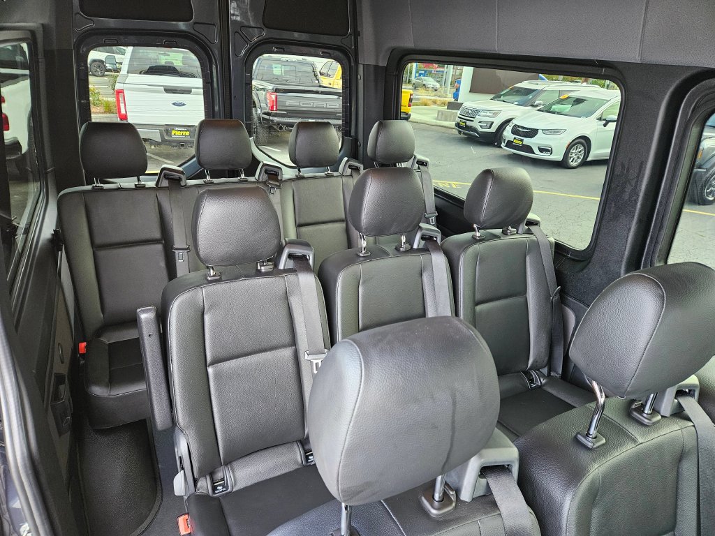 Used 2024 Mercedes-Benz Sprinter 2500 image 13