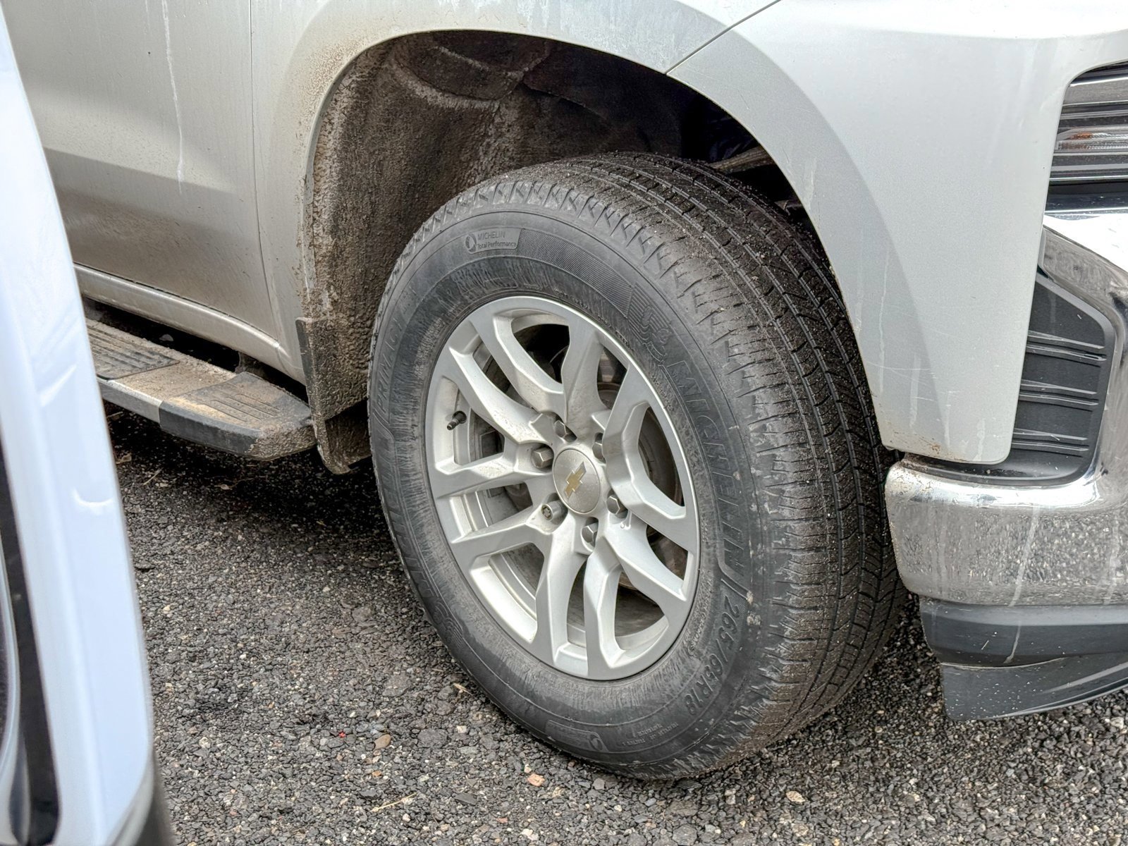 Used 2021 Chevrolet Silverado 1500 LT w/ Bed Protection Package image 12