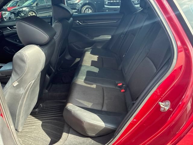Used 2018 Honda Accord Sport image 6