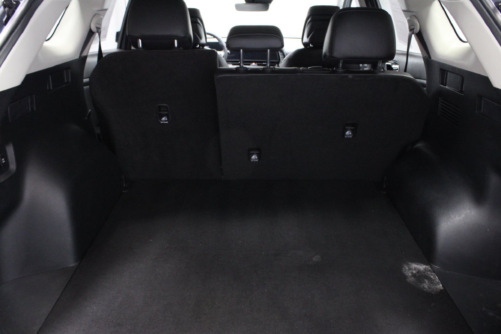 Used 2025 Kia Sportage EX AWD/4WD image 10