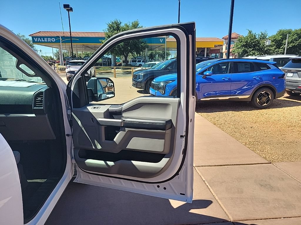 Certified 2018 Ford F150 XLT RWD image 16