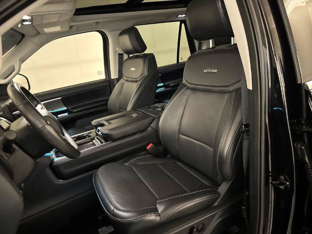 Certified 2025 Ford Expedition Platinum AWD/4WD image 18