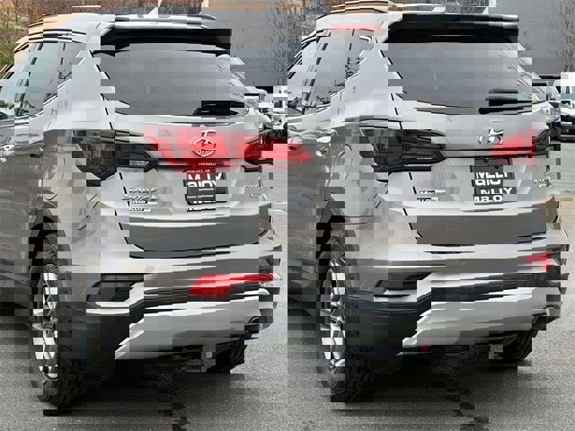Used 2018 Hyundai Santa Fe Sport image 3