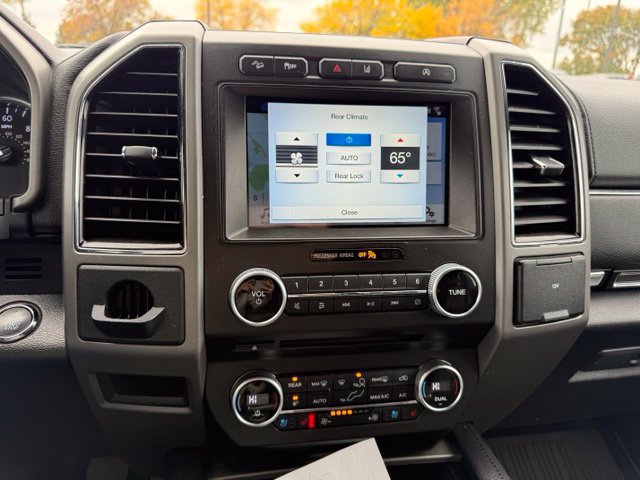 Certified 2018 Ford Expedition Max XLT w/ Equipment Group 202A AWD/4WD image 15