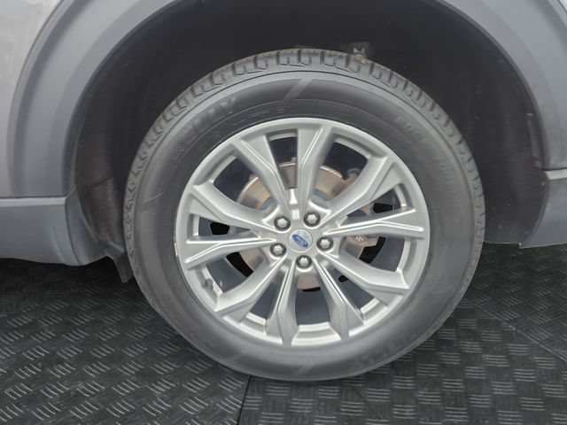 Certified 2023 Ford Explorer XLT w/ Equipment Group 202A AWD/4WD image 16