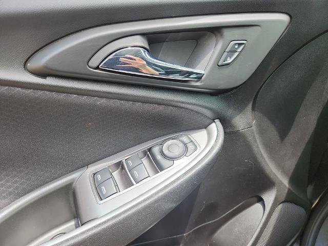 Used 2024 Chevrolet Malibu LS FWD image 5