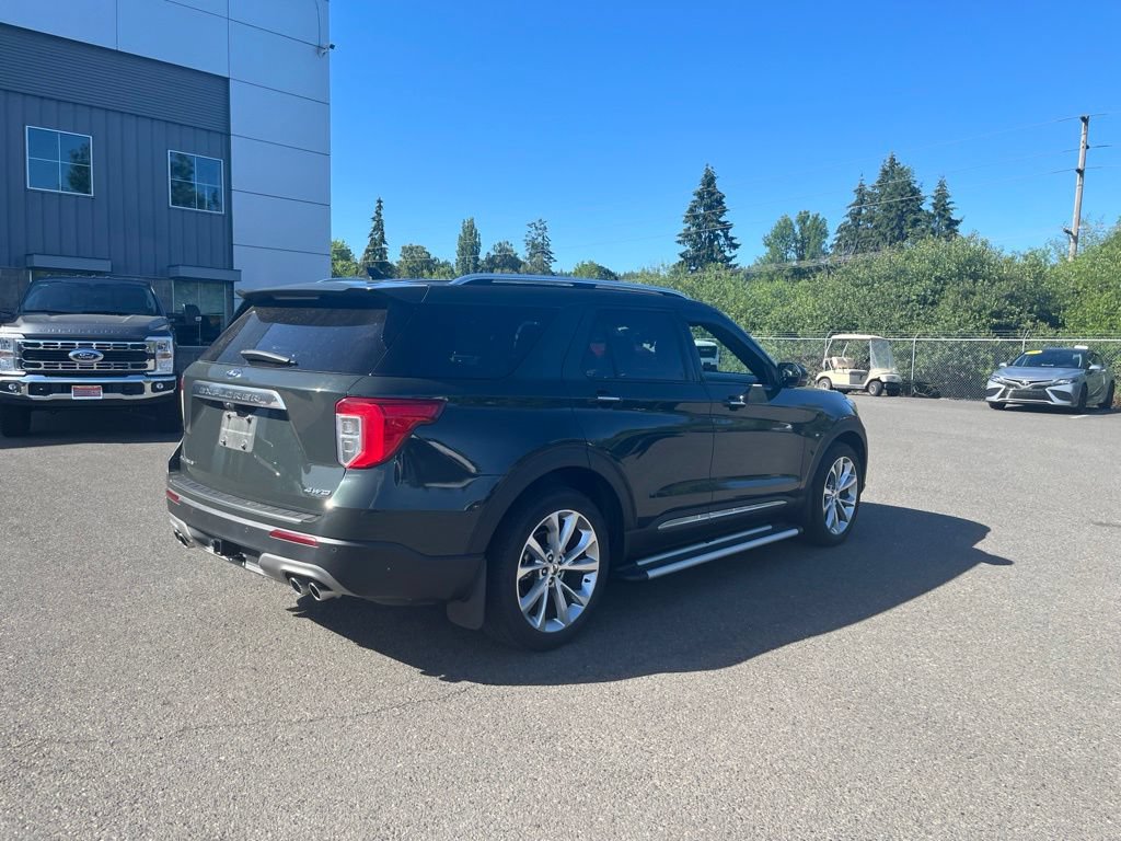 Certified 2023 Ford Explorer Platinum w/ Technology Package AWD/4WD image 3