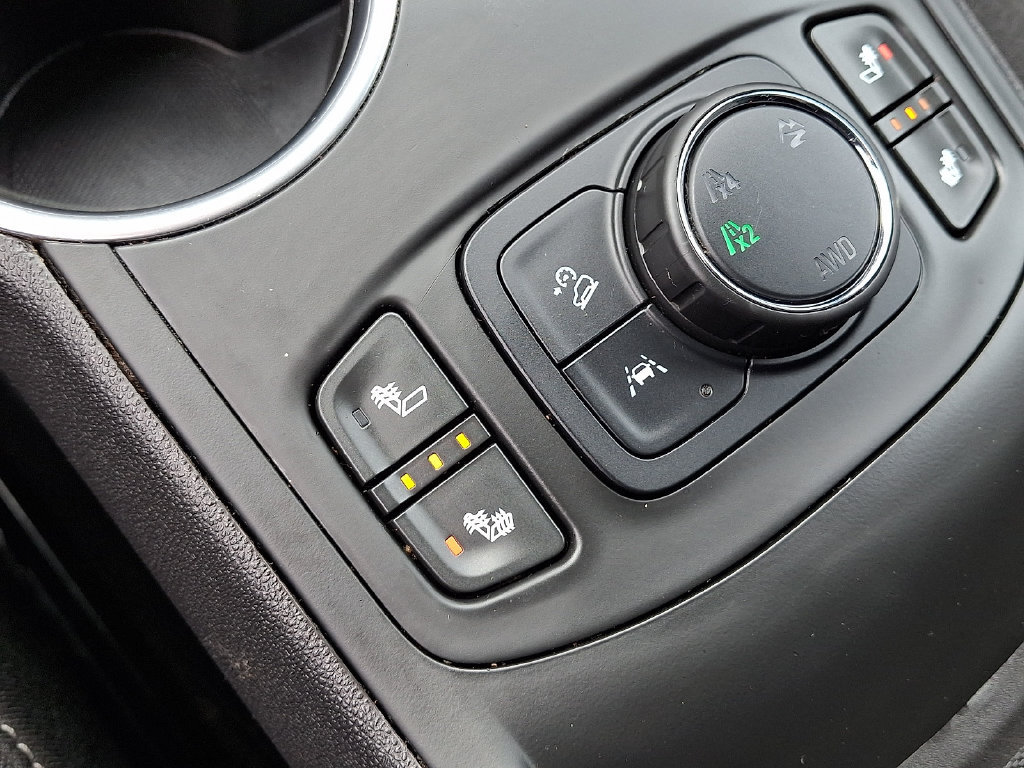 Used 2022 GMC Terrain SLE w/ Driver Convenience Package AWD/4WD image 26