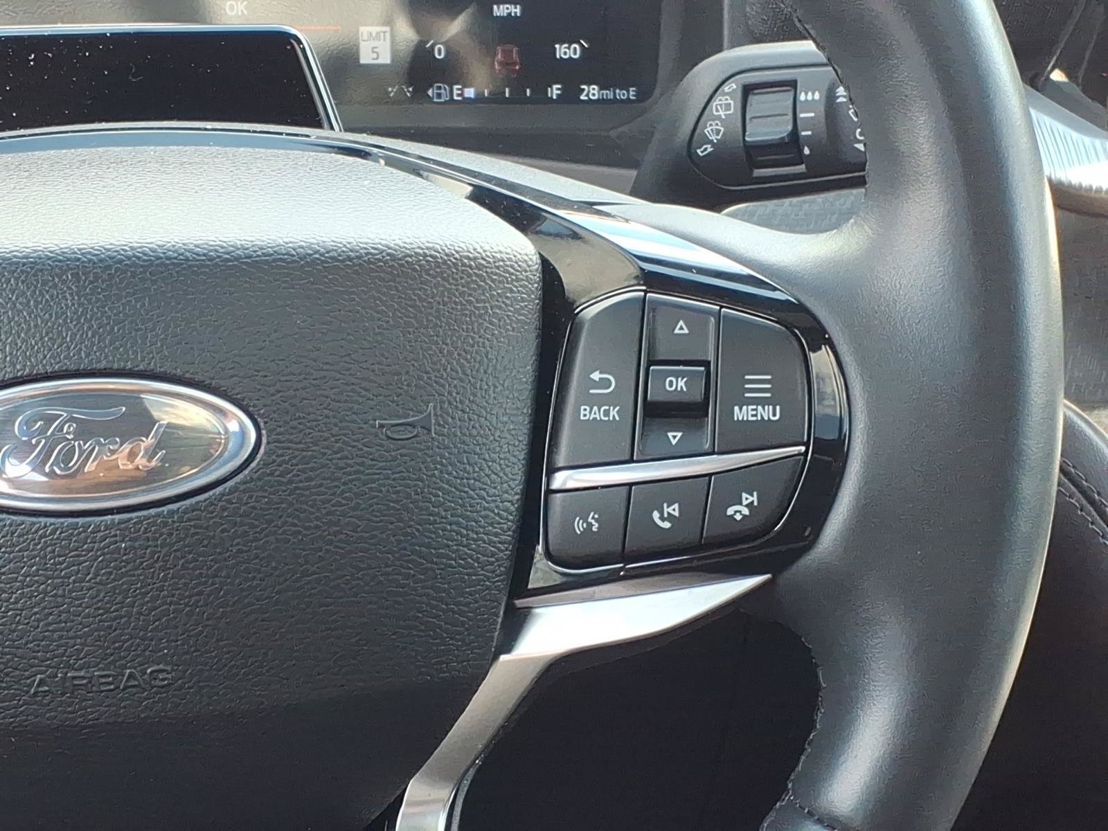 Certified 2025 Ford Explorer Platinum w/ Ultimate Package AWD/4WD image 11