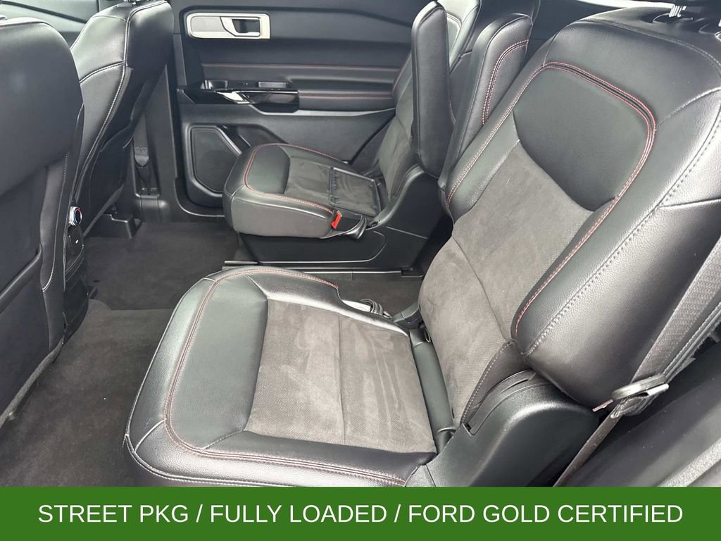 Certified 2024 Ford Explorer ST-Line w/ Class IV Trailer Tow Package image 16