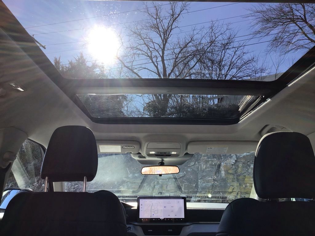 Certified 2025 Ford Explorer Active w/ Active Comfort Package image 11