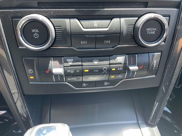 Certified 2017 Ford Explorer XLT w/ Equipment Group 202A image 22