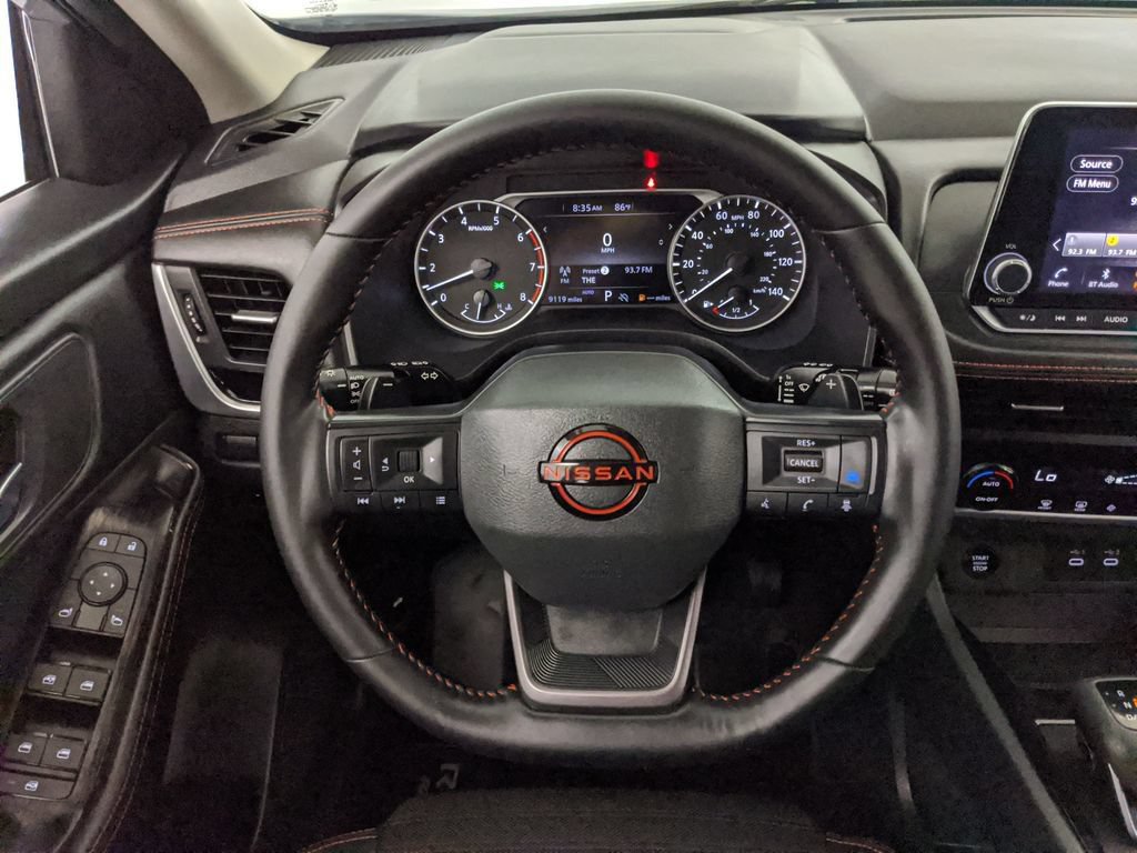 Used 2025 Nissan Rogue SV AWD/4WD image 11
