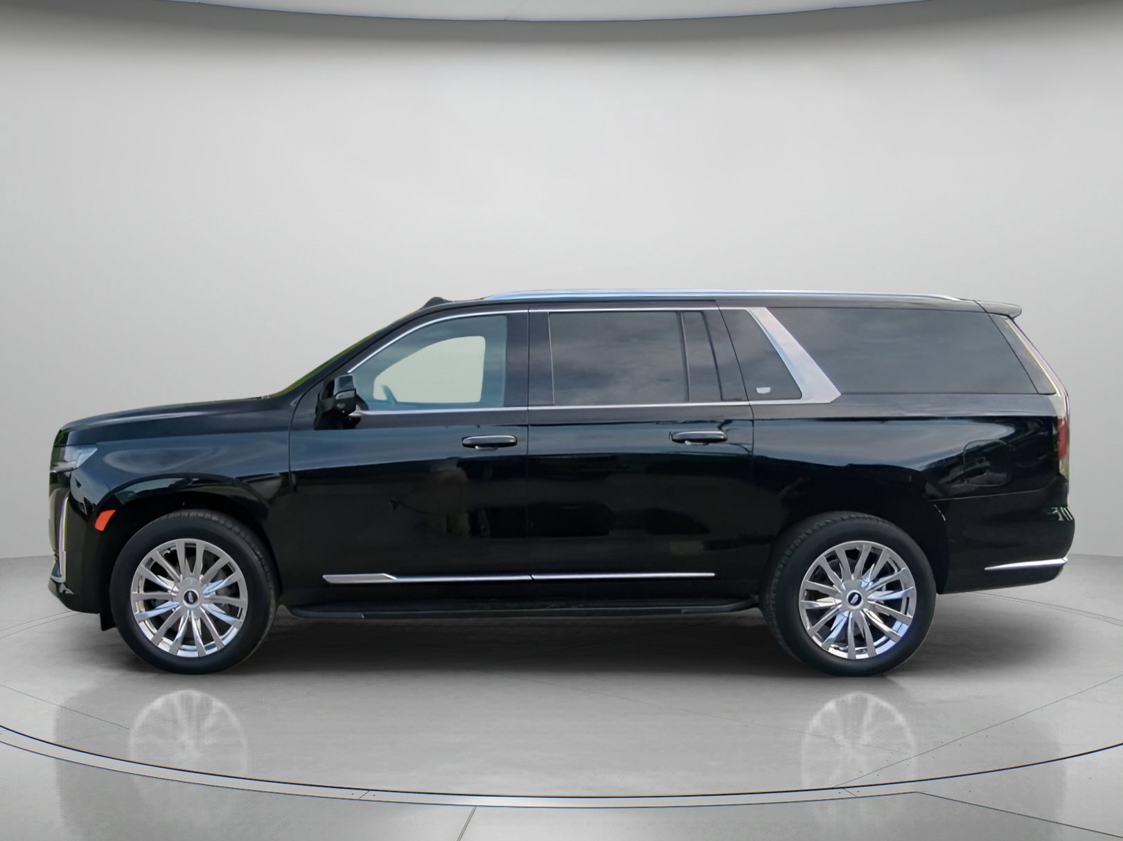 Used 2021 Cadillac Escalade ESV Premium Luxury AWD/4WD image 8