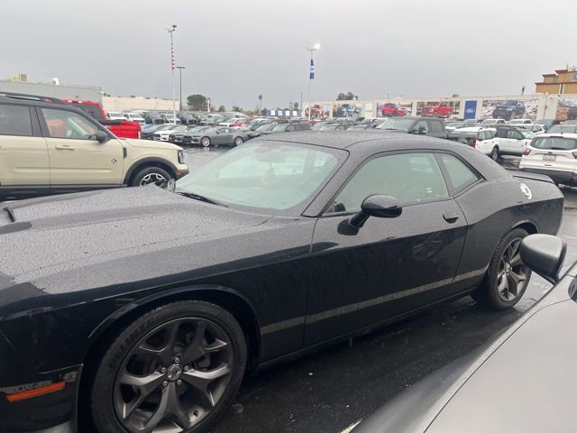Used 2019 Dodge Challenger GT image 2