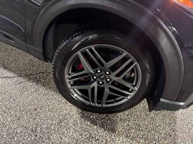 Certified 2025 Ford Explorer ST-Line w/ ST-Line Street Pack image 37