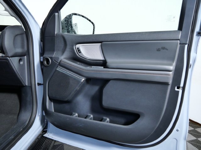 Certified 2025 Ford Expedition Active AWD/4WD image 10