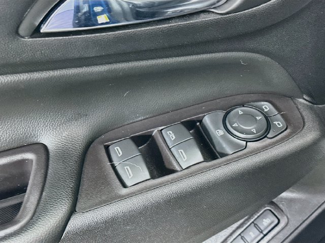 Used 2020 Chevrolet Equinox Premier FWD image 23