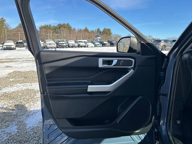 Certified 2021 Ford Explorer XLT w/ Class III Trailer Tow Package image 25