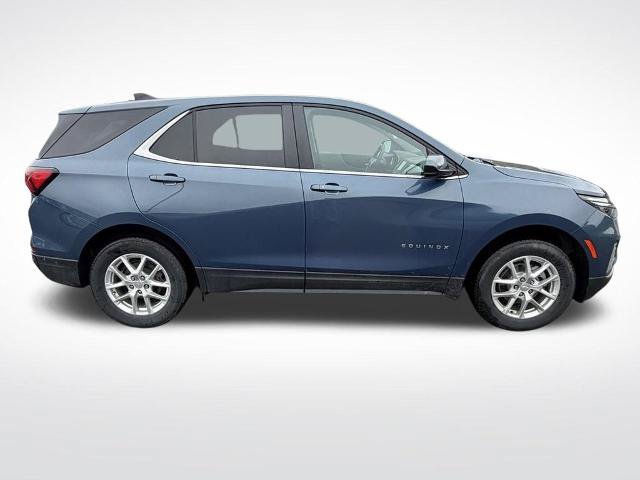 Used 2024 Chevrolet Equinox LT AWD/4WD image 2