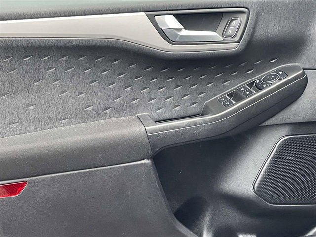 Certified 2020 Ford Escape SE image 13