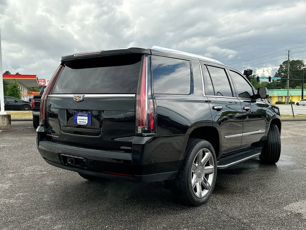 Used 2019 Cadillac Escalade Luxury RWD image 7