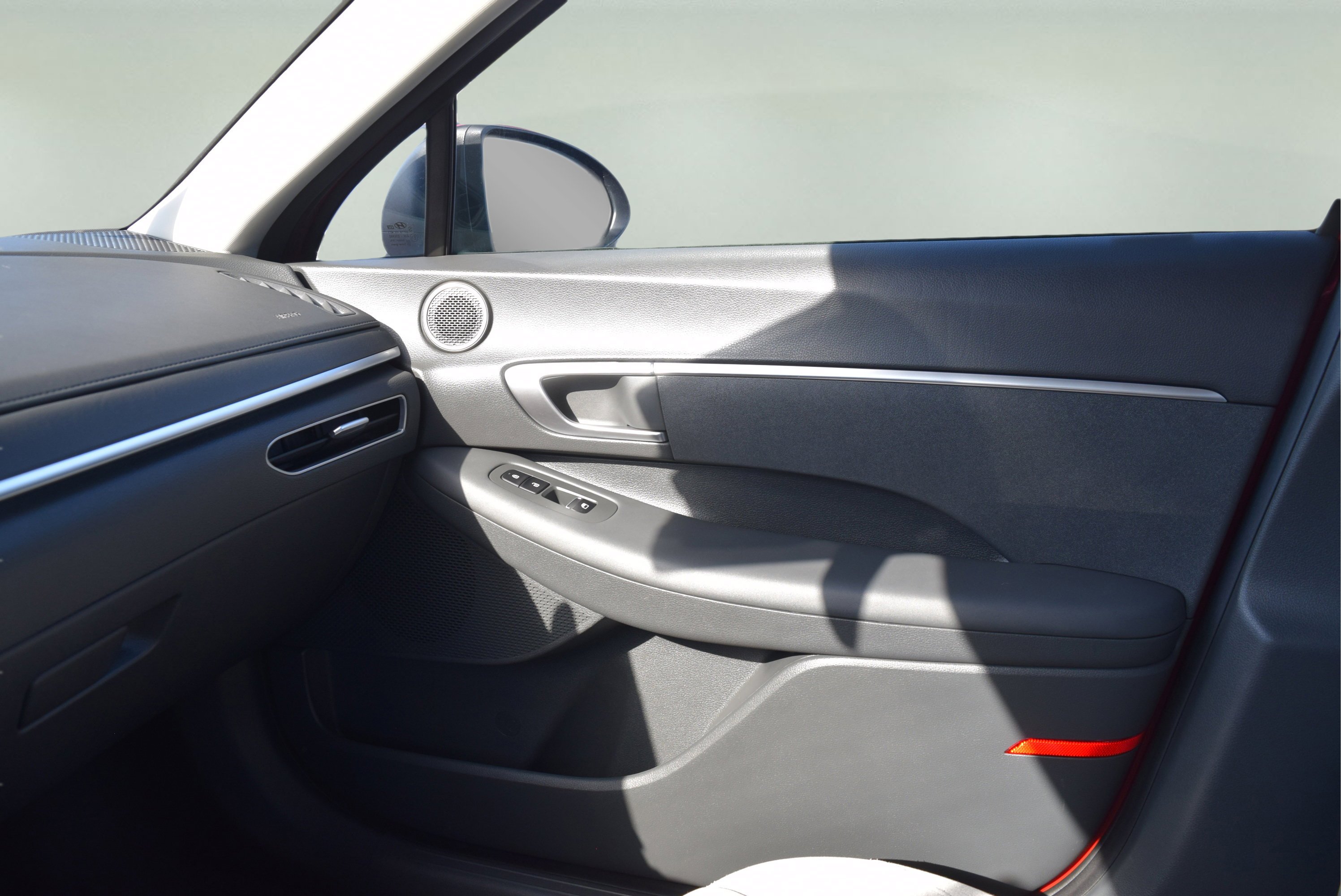 Used 2020 Hyundai Sonata SE w/ Cargo Package FWD image 16