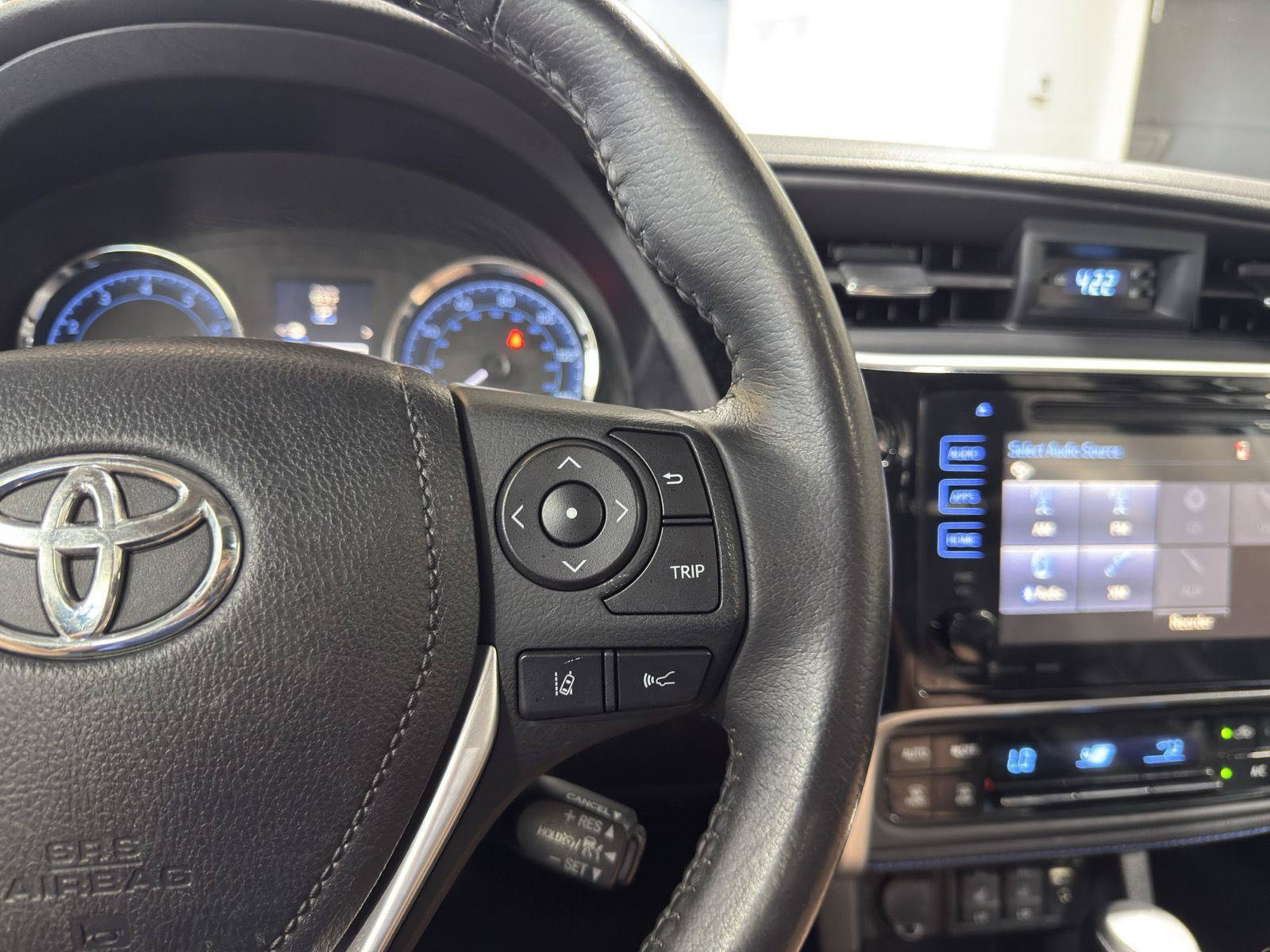 Used 2017 Toyota Corolla XSE w/ Carpet Mat Package (TMS) FWD image 14