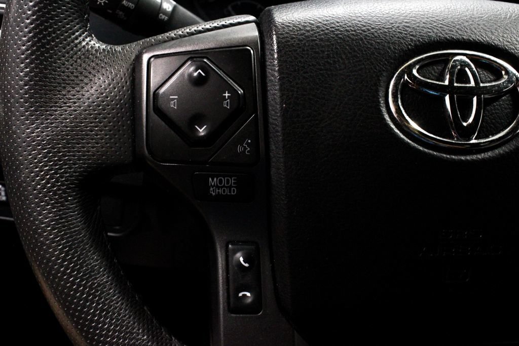 Used 2022 Toyota Tacoma TRD Sport w/ Technology Package AWD/4WD image 26