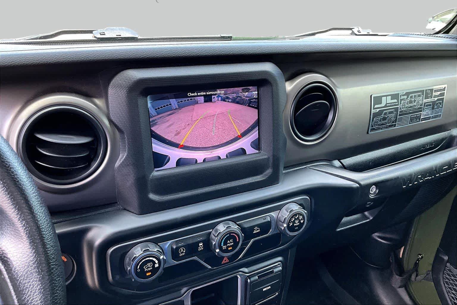 Used 2021 Jeep Wrangler Sport AWD/4WD image 29