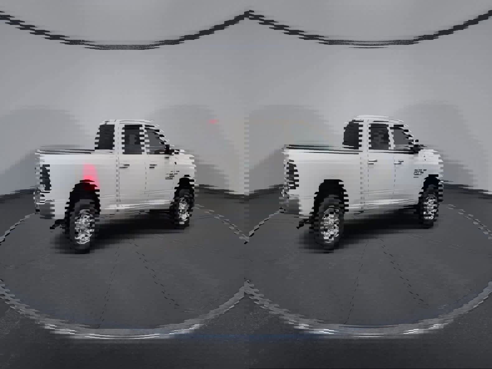 Used 2018 RAM 3500 Tradesman w/ Chrome Appearance Group image 8