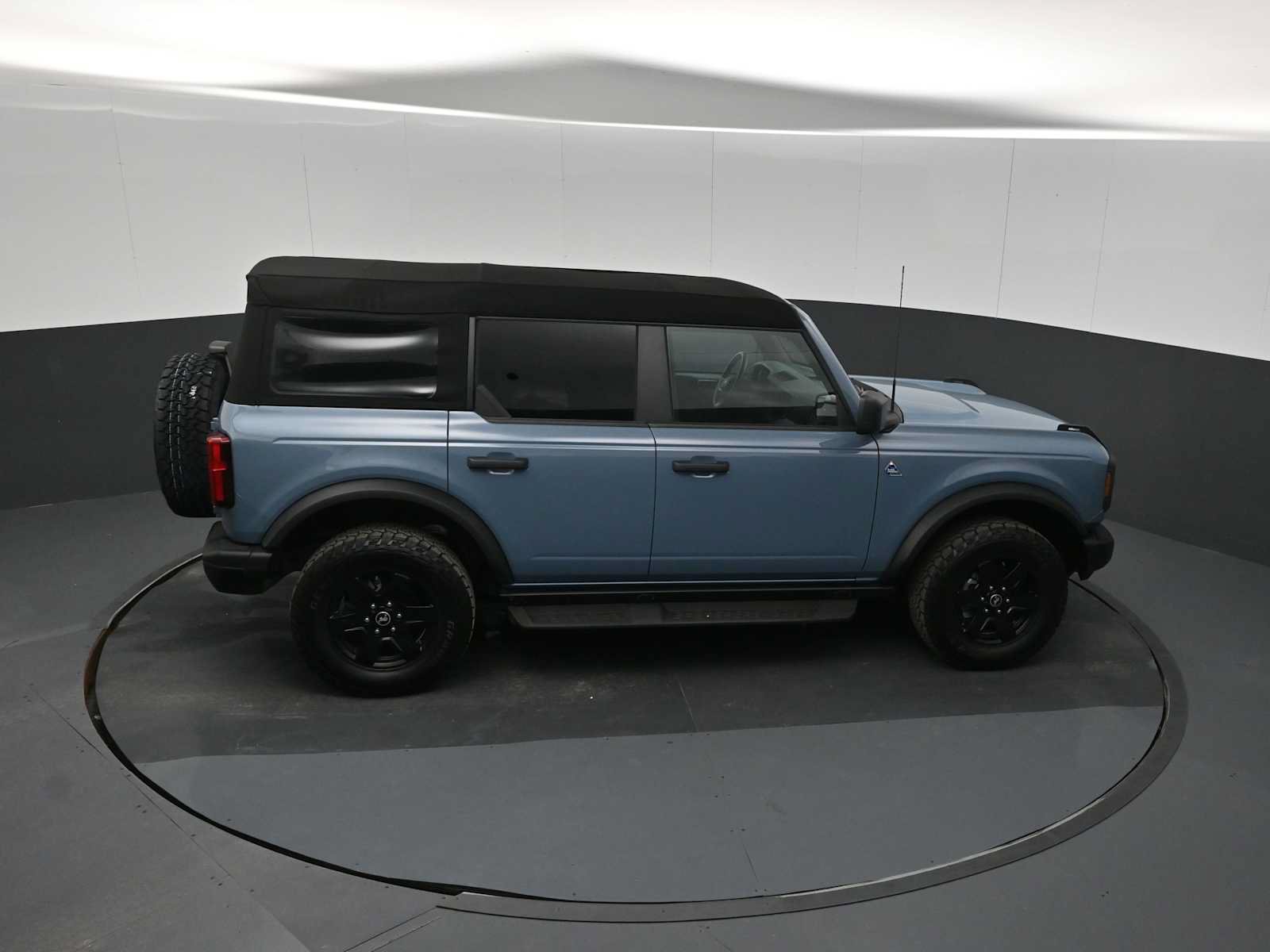 Certified 2024 Ford Bronco Black Diamond AWD/4WD image 30