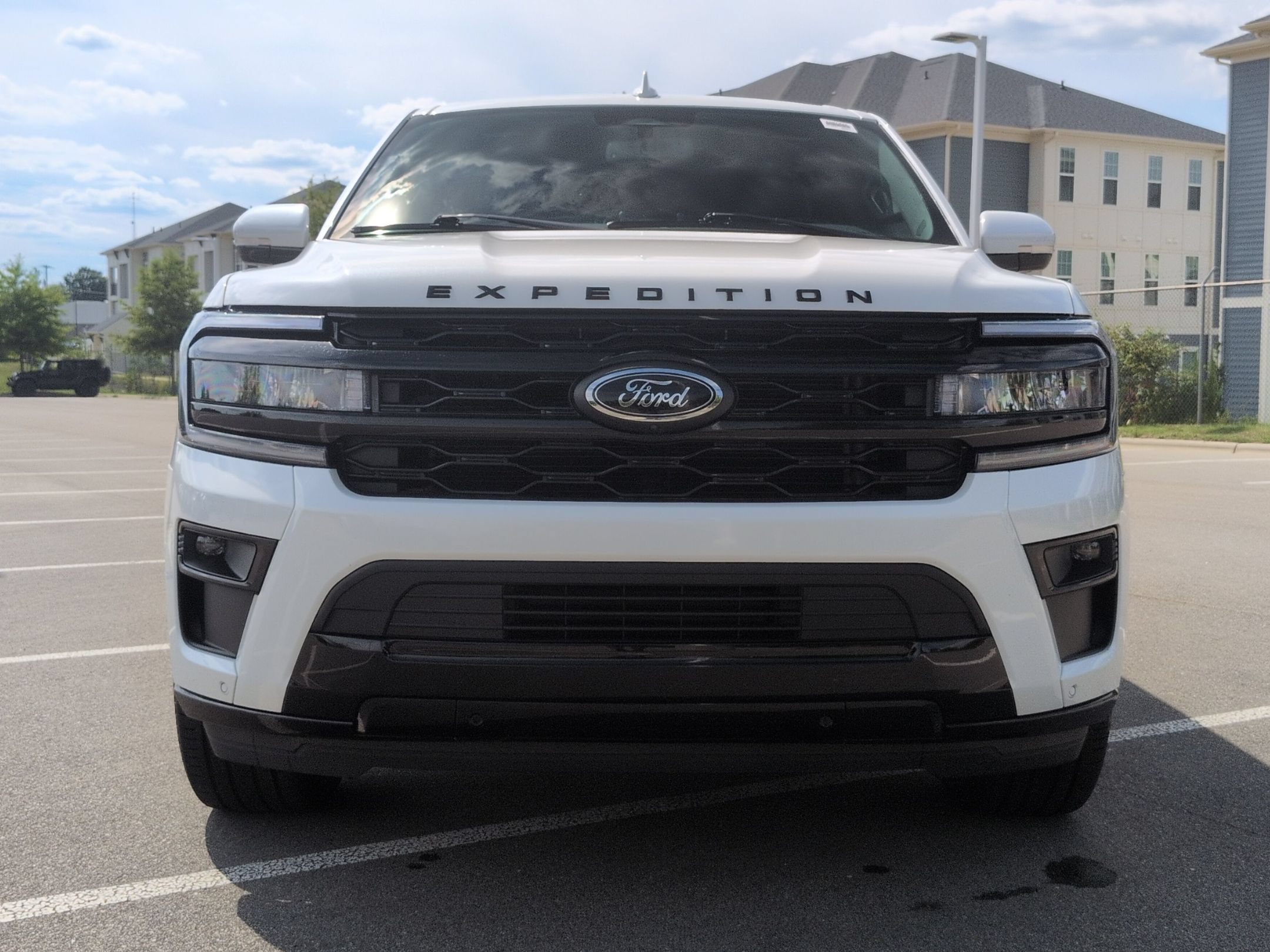 Certified 2024 Ford Expedition Limited AWD/4WD image 9
