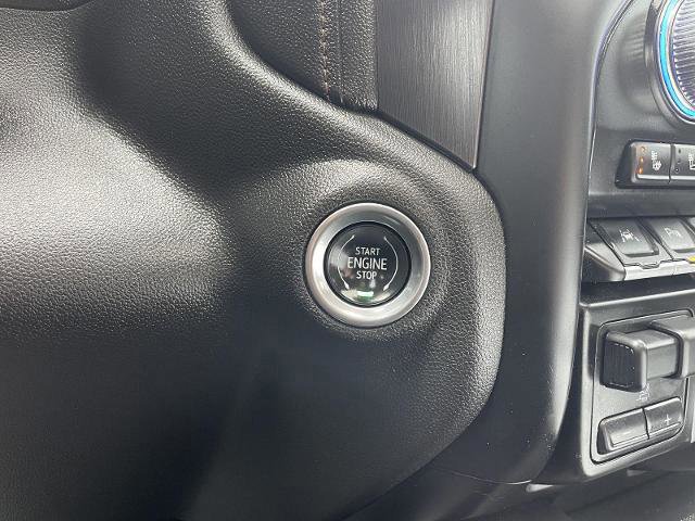 Used 2019 GMC Sierra 1500 AT4 w/ Off Road Performance Package image 26