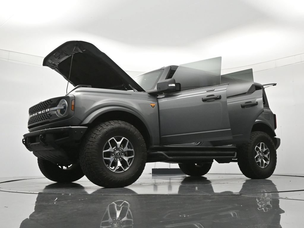 Certified 2022 Ford Bronco Badlands AWD/4WD image 47