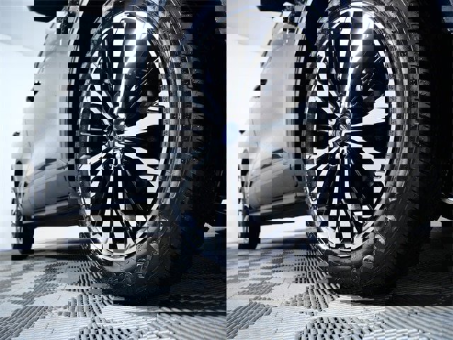 Certified 2022 Ford Escape SEL w/ Technology Package image 2