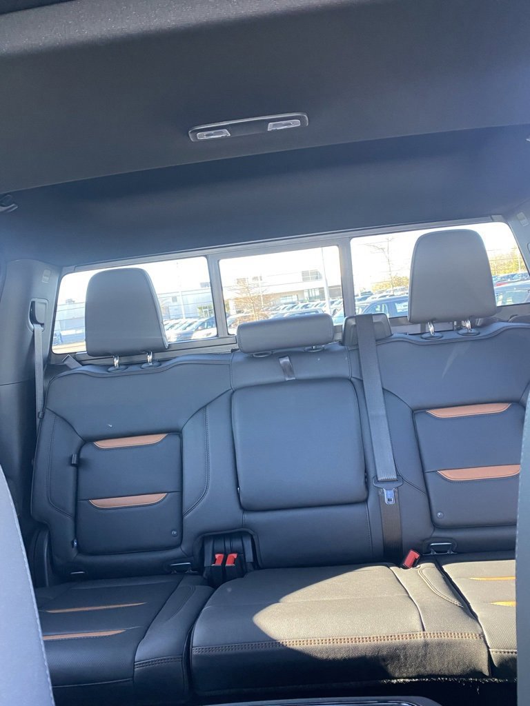 Used 2026 GMC Sierra 2500 AT4 w/ AT4 Premium Plus Package image 28