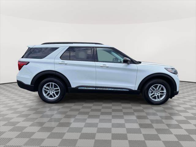 Certified 2025 Ford Explorer Active AWD/4WD image 8